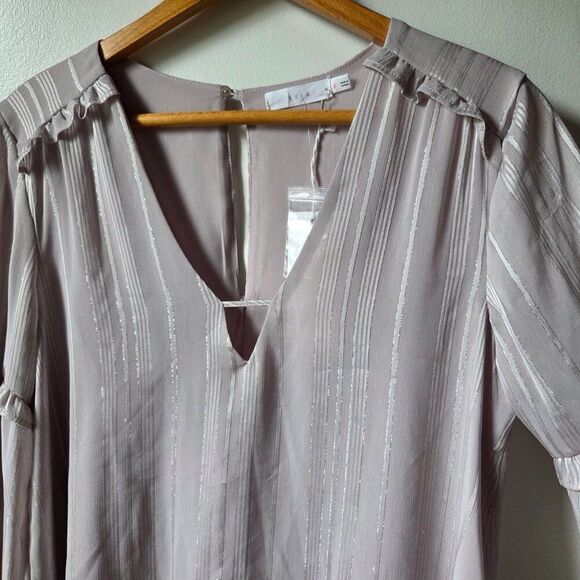 NWT LUSH V NECK LONGSLEEVES TOP SILVER THREAD SIZE SMALL - Picture 3 of 13